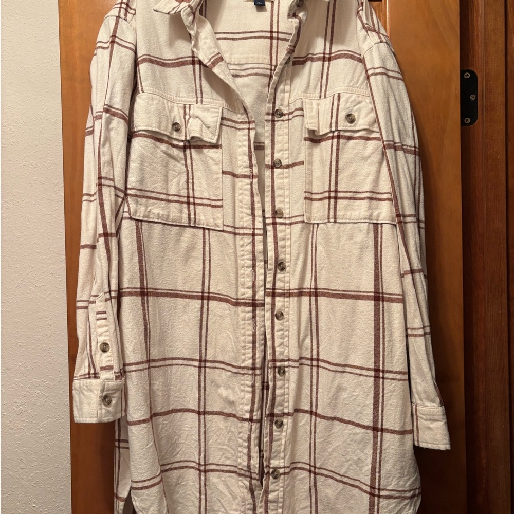 Women’s Universal Thread Cream and Brown Plaid Button-Up